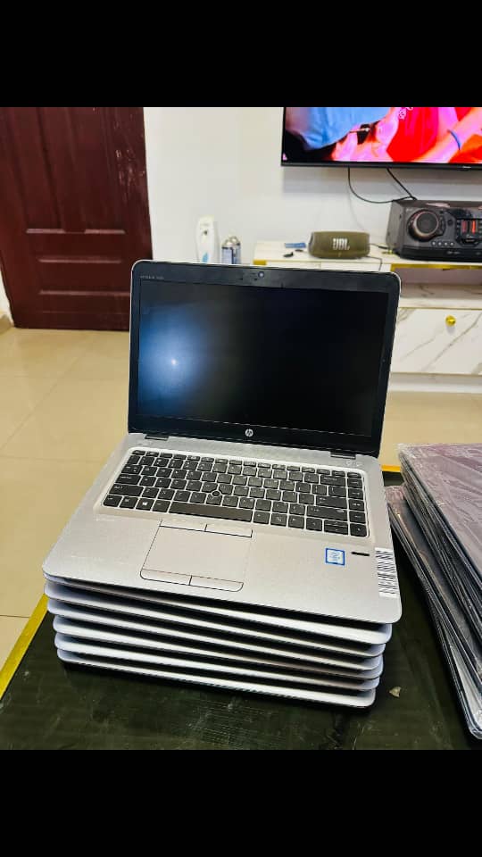 HP EliteBook 840 G3 (6th Gen Core i5) thumbnail 2
